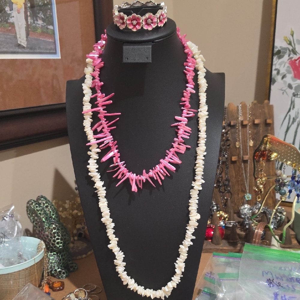 Pink and Cream Shell Layered Necklace Set for Women - Picture 1 of 6